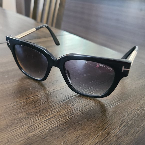Tom Ford Sunglasses - Picture 2 of 2
